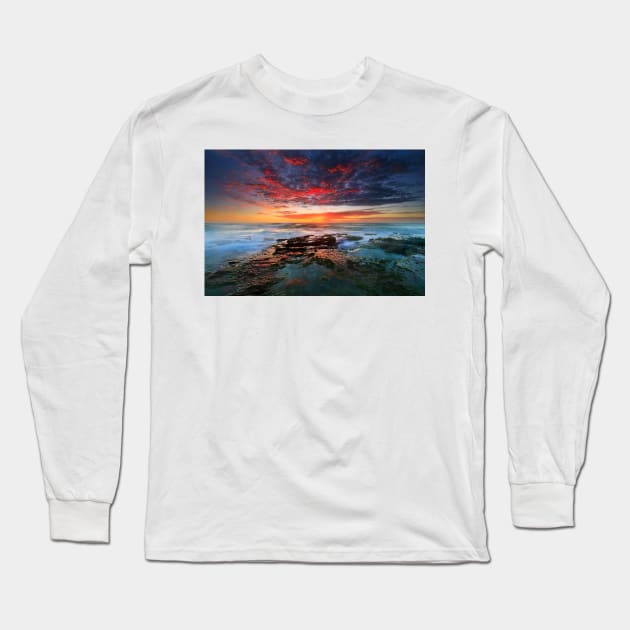 Wamberal Beach sunrise Long Sleeve T-Shirt by dags